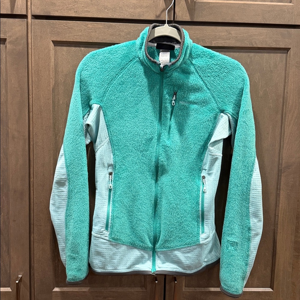 Women's Patagonia R2 Teal Fleece Jacket